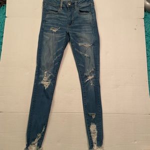 American eagle ripped jeans!!